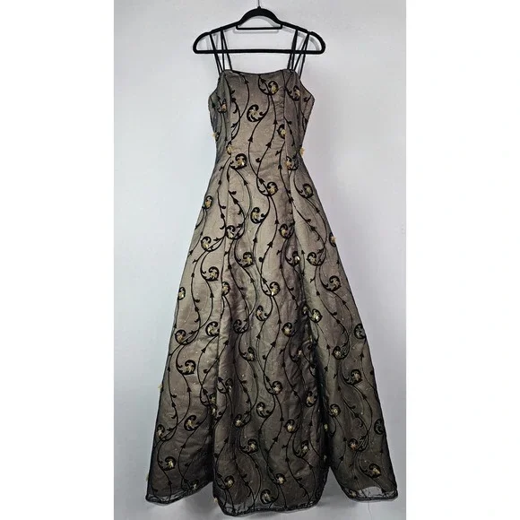 Coli Couture Black Gold Floral Beaded Prom Formal Gown Dress Size 8 - Picture 1 of 11